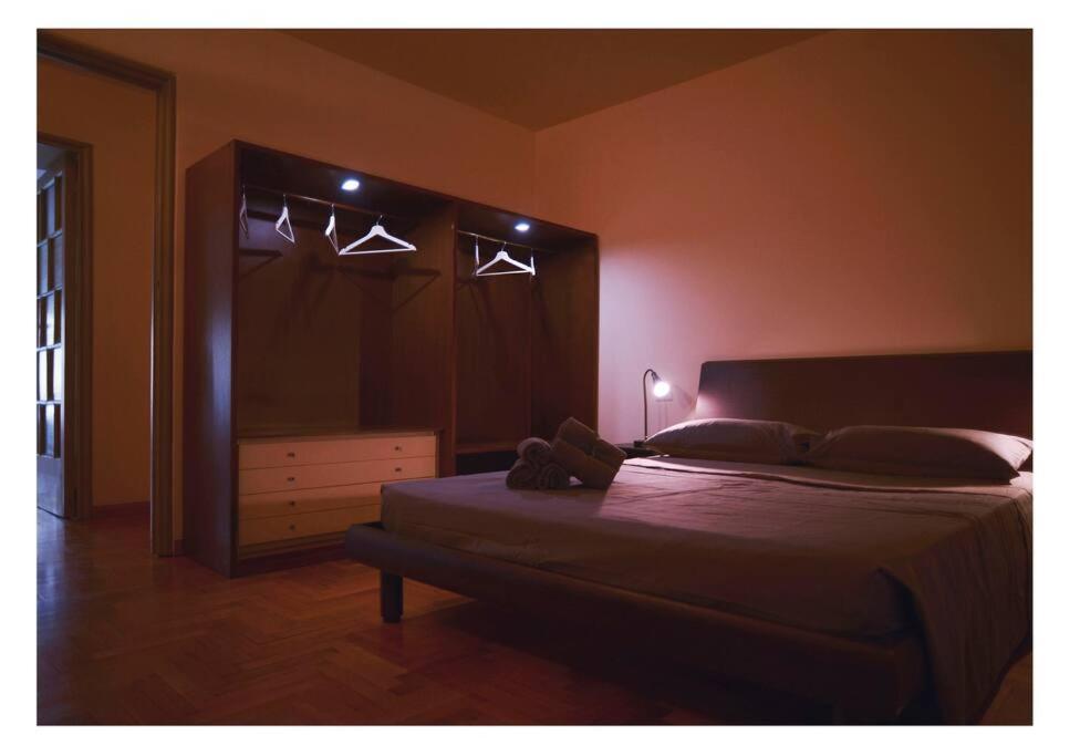 Urban House - Elegant Apartment Brera Milan Center Buitenkant foto