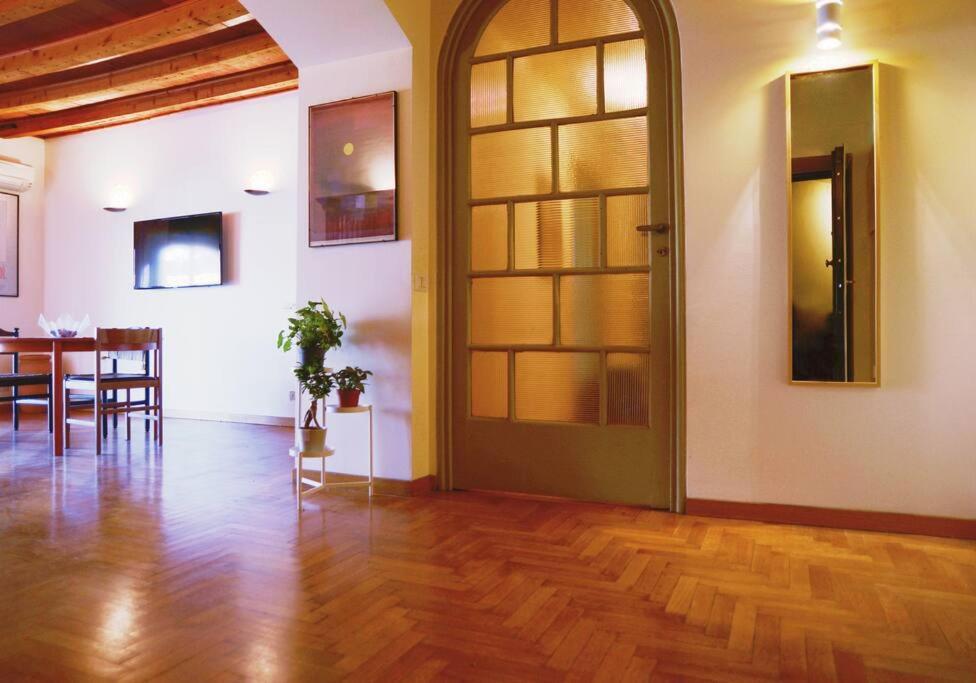 Urban House - Elegant Apartment Brera Milan Center Buitenkant foto